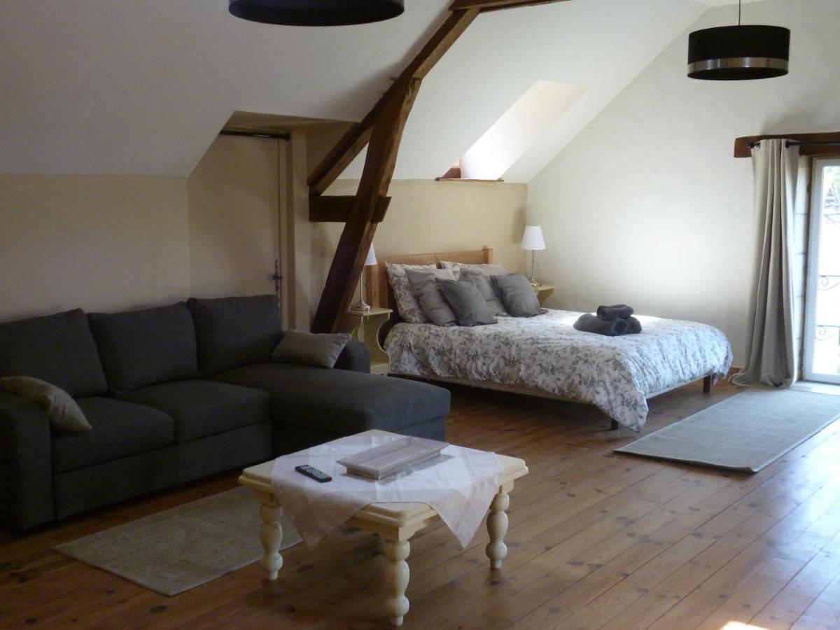 Bed and Breakfast Le Moulin De Cors Oulches Zewnętrze zdjęcie