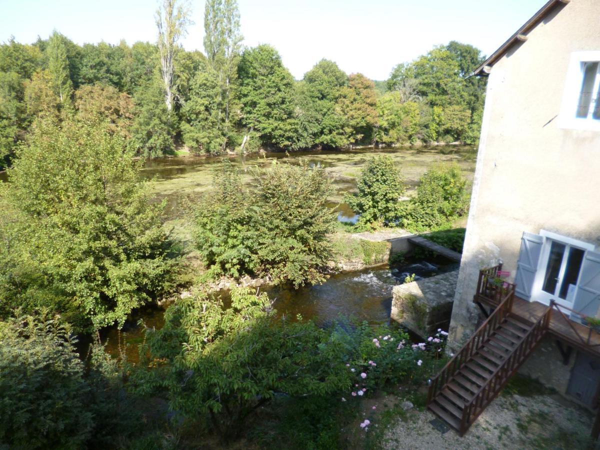 Bed and Breakfast Le Moulin De Cors Oulches Zewnętrze zdjęcie
