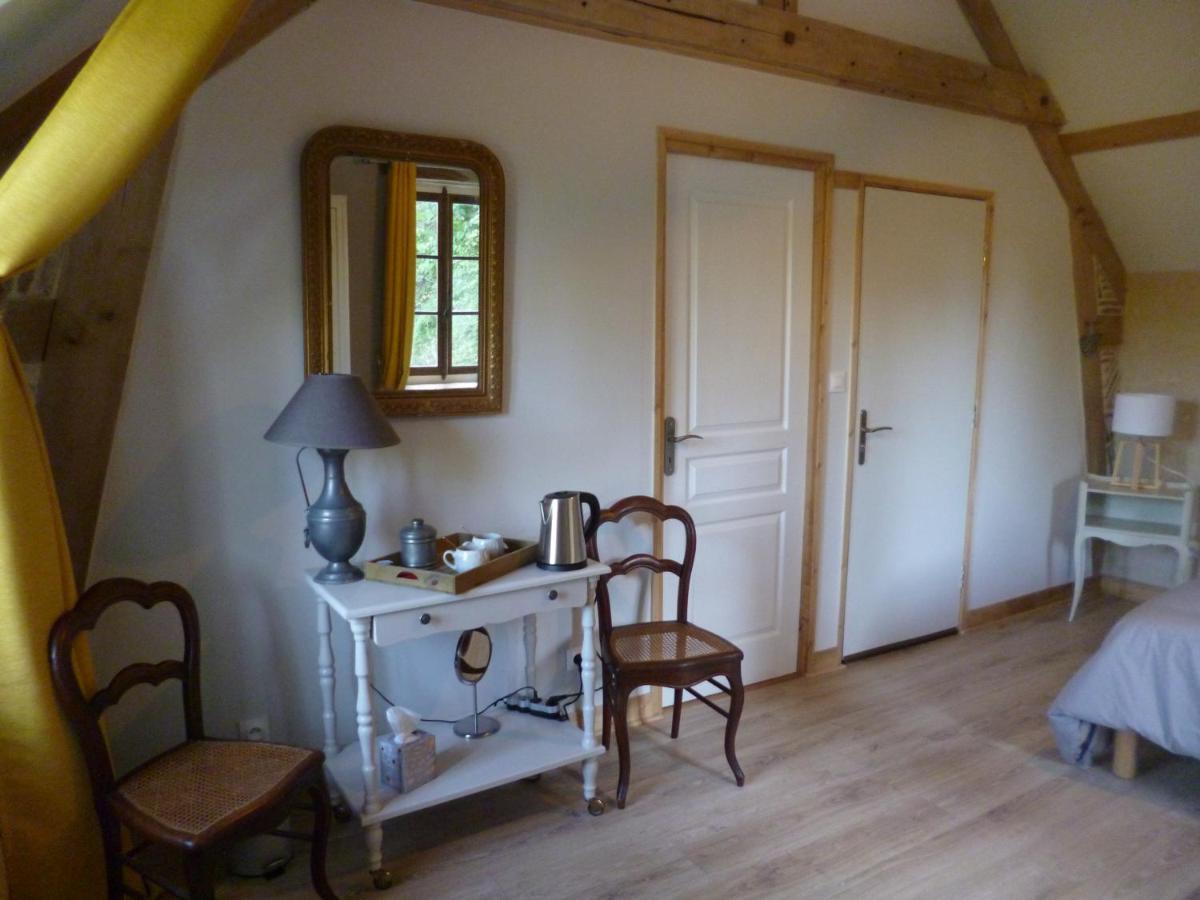 Bed and Breakfast Le Moulin De Cors Oulches Zewnętrze zdjęcie